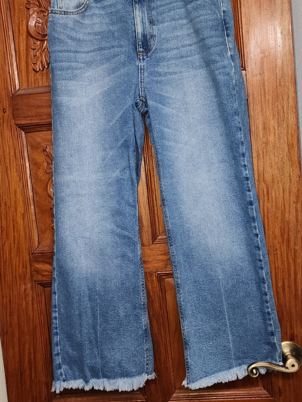 GUESS Y2K Light Blue Crop Wide-Leg Frayed Hem Jeans